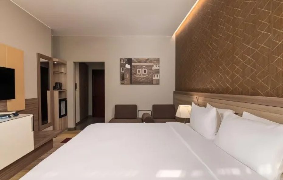 ميركيور مكة العزيزية