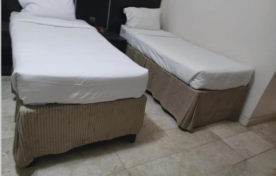 فندق حسين بياري