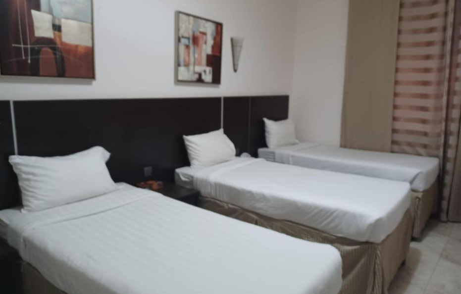 فندق حسين بياري