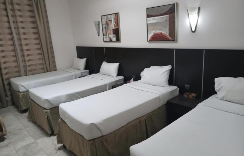 فندق حسين بياري